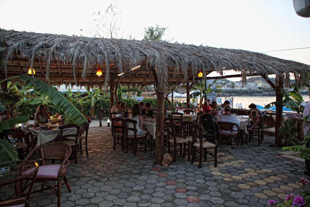 Niriides Beach Hotel Ретимно Ресторан фото