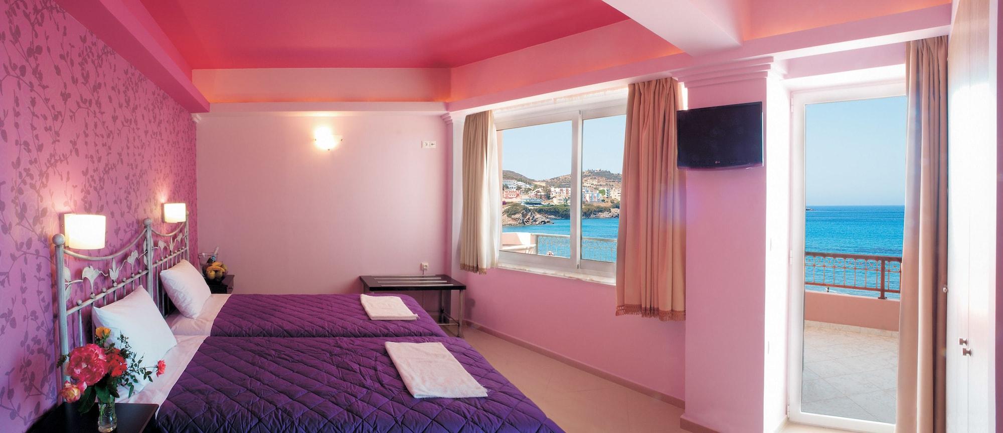 Niriides Beach Hotel Ретимно Экстерьер фото