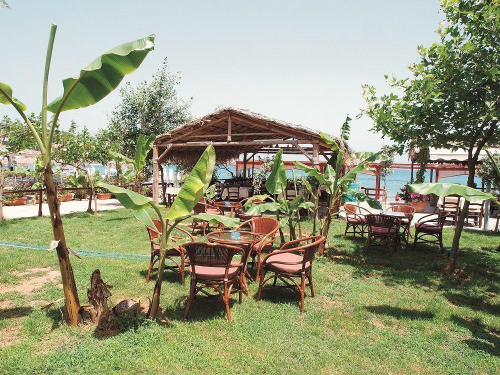 Niriides Beach Hotel Ретимно Ресторан фото